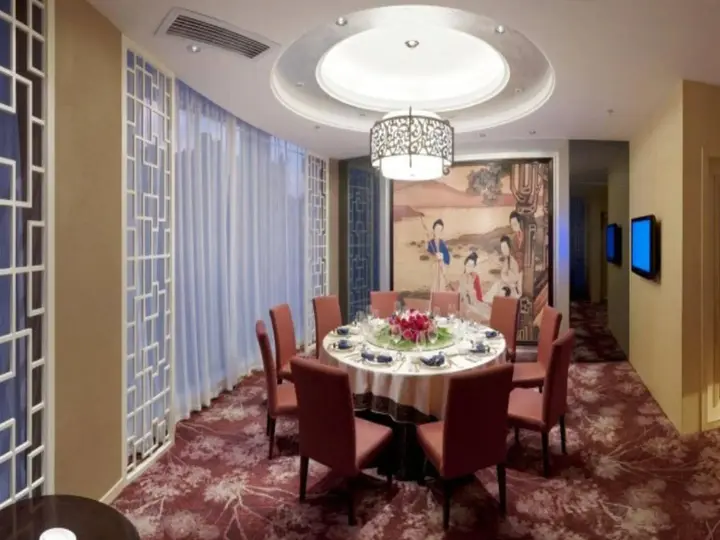 Куньмин: Kunming Spring City Garden Tianhong Hotel