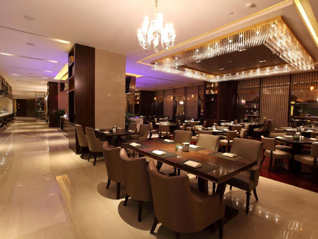 Шанхай: Royal Century Hotel Shanghai