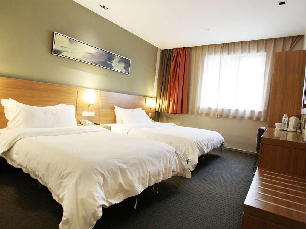 Ibis Hotel Yangzhou Wenchangge — фото 4