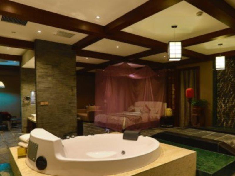 Лоян: Linghang International Hotel