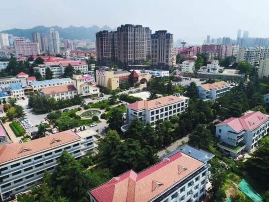 Циндао: Sea Shore Garden Hotel Qingdao