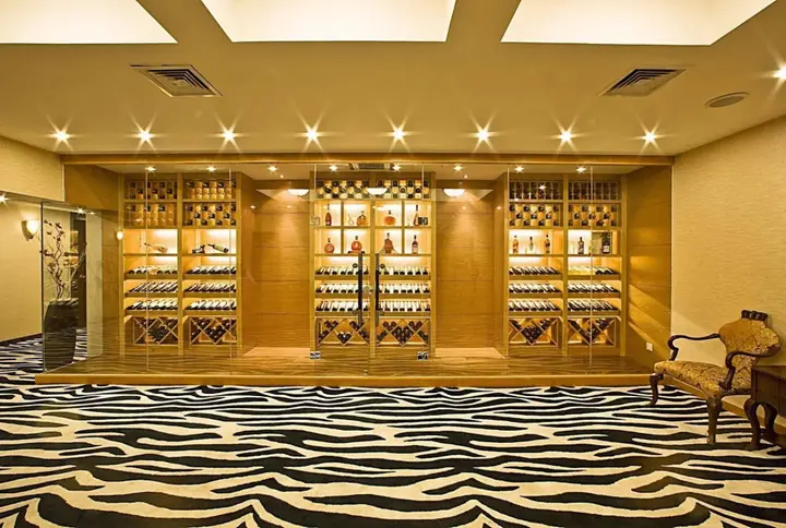 Уху: Wuhu Alton Hotel
