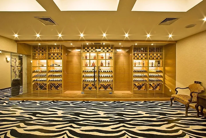 Уху: Wuhu Alton Hotel