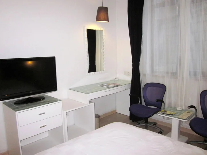 Уху: Wuhu Alton Hotel
