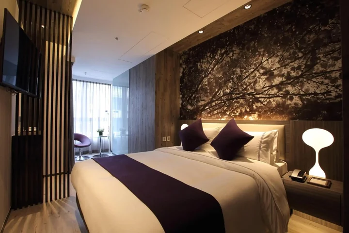 Гонконг: The Perkin Hotel