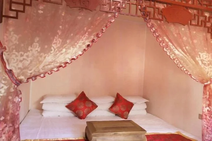 Цзиньчжун: Lv Inn