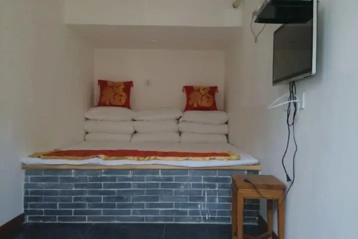 Цзиньчжун: Lv Inn