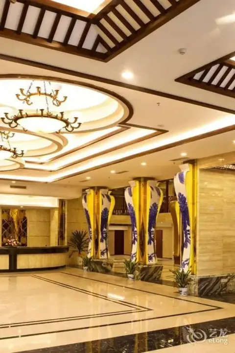 Гуйлинь: Jinyi Holiday Hotel