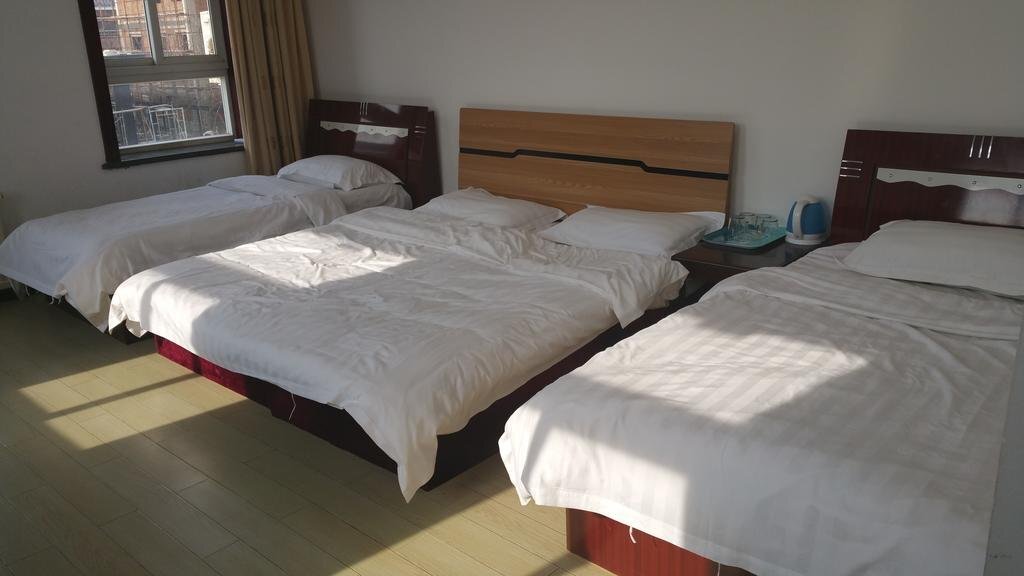 Dalian Golden Beach Swan Lake Hotel — фото 1