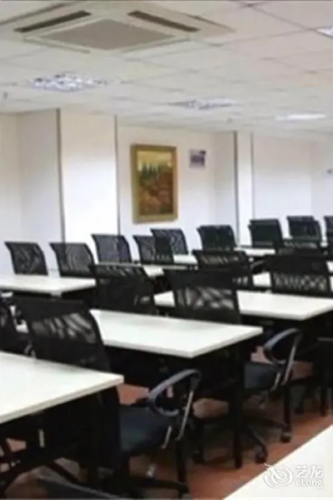 Шэньчжэнь: Hanting Express Shenzhen Huaqiang Bei