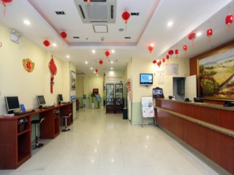 Чэнду: Hanting CD E. Tianfu Sq.