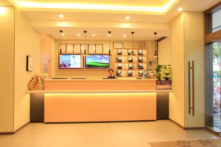 Куньмин: Hanting Hotel Kunming Railway Station