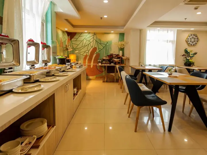 Куньмин: Hanting Hotel Kunming Railway Station
