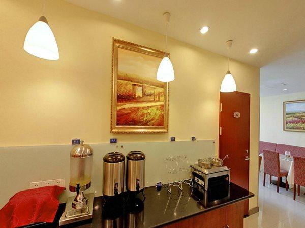 Наньчан: Hanting Express Nanchang Ba Yi Square Branch