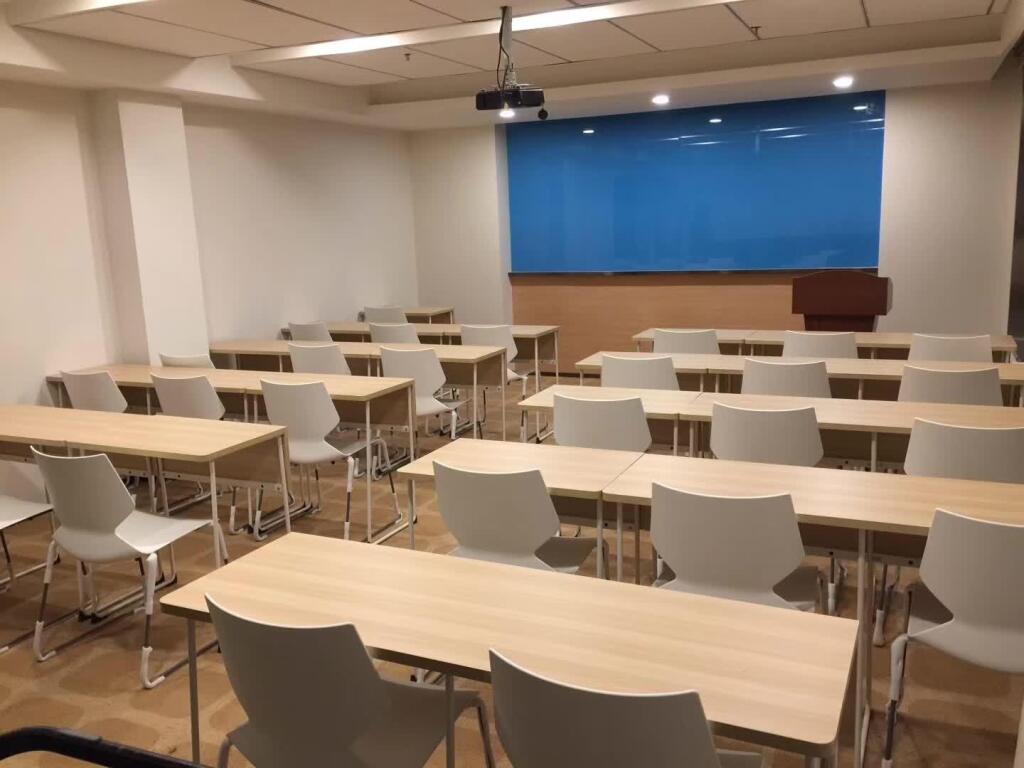 Циндао: Hanting Hotel Qingdao Zhanqiao Qianhai Liqun