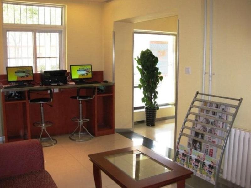 Циндао: Hanting Hotel Qingdao Zhanqiao Qianhai Liqun