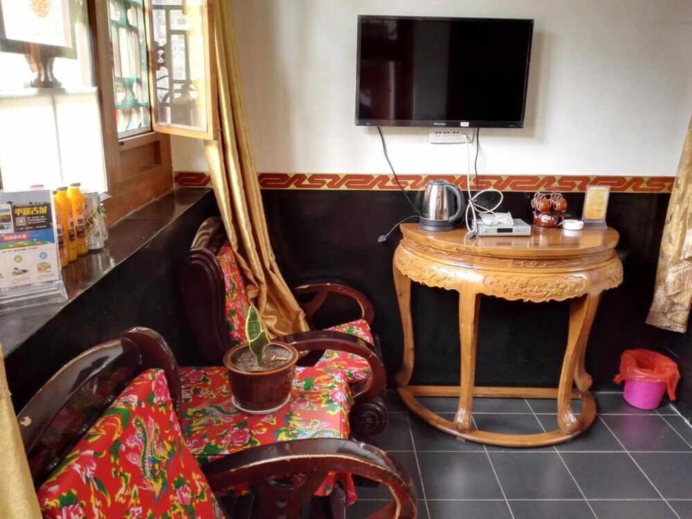 Цзиньчжун: Weikui Folk Inn