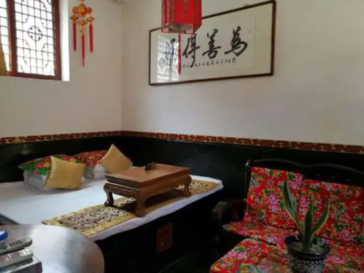 Цзиньчжун: Weikui Folk Inn