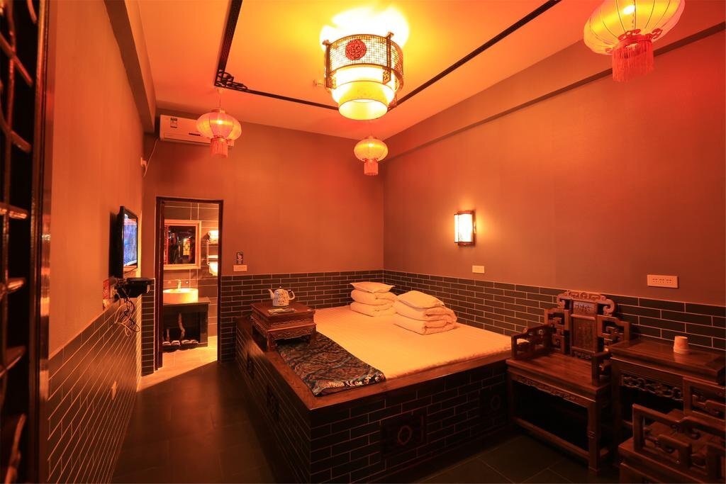 Цзиньчжун: Yijingxuan boutique lnn