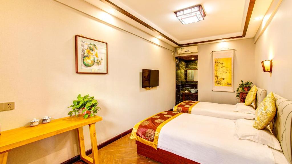 Цзиньчжун: Pingyao Xinglongyi Inn