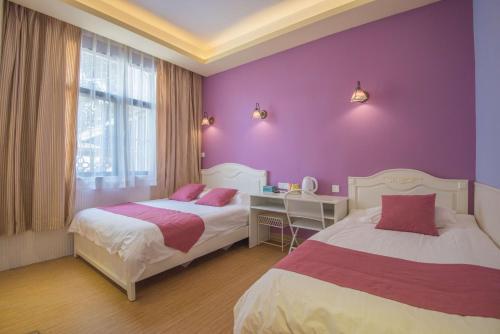 Сямынь: Xiamen Into Spring Hometel
