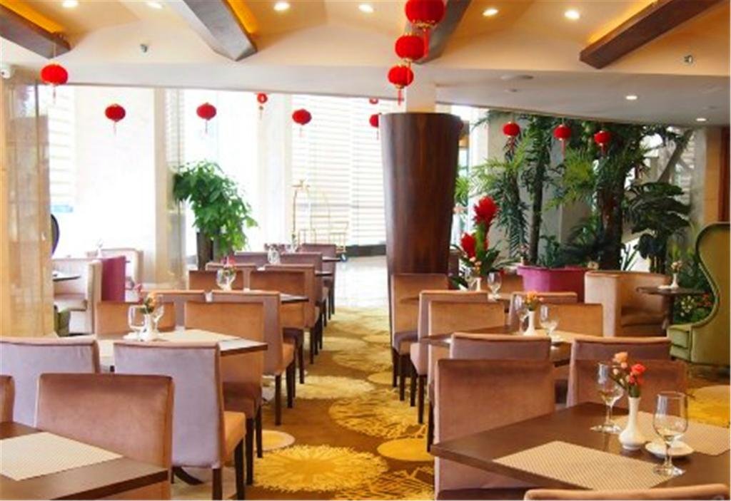 Фошань: Dongjiang International