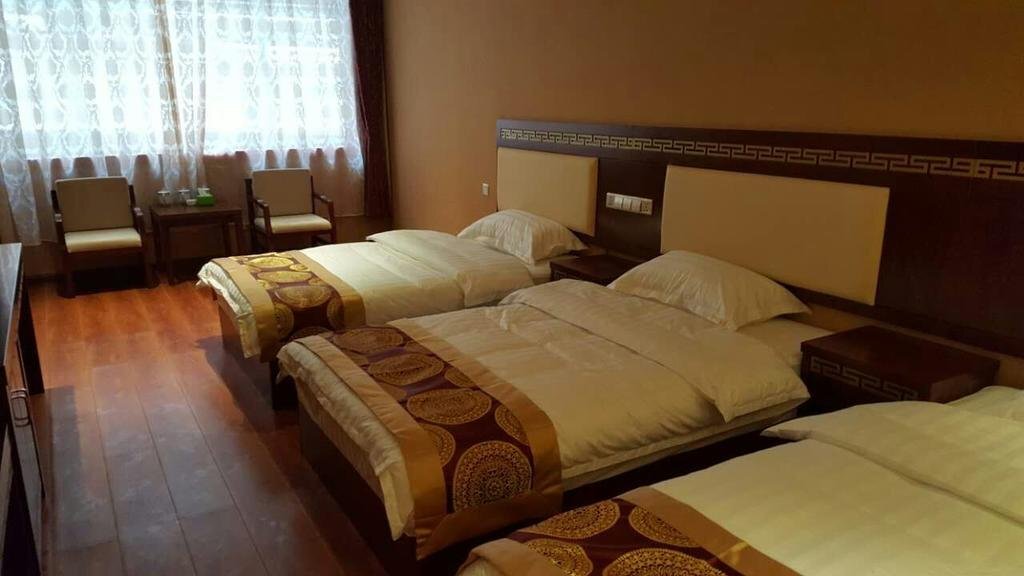 Шангри-Ла: Pin Song Chu Hotel