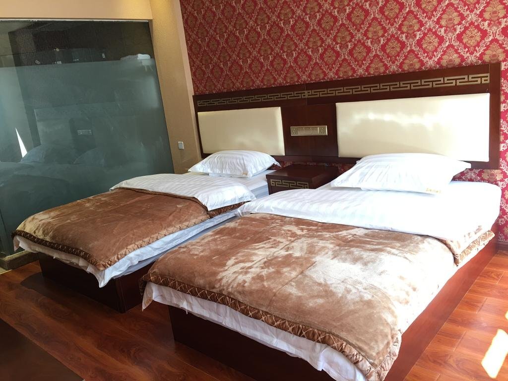 Шангри-Ла: Pin Song Chu Hotel