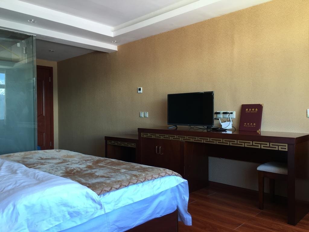 Шангри-Ла: Pin Song Chu Hotel