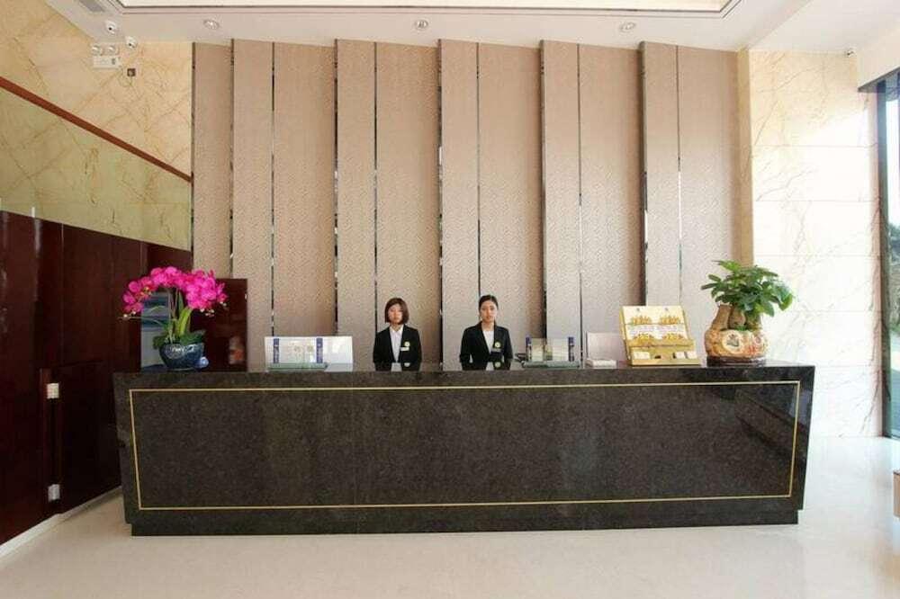 Шэньчжэнь: Dear Hotel