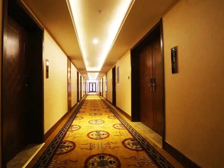 Шангри-Ла: Balagezong Tibetan Ecological Hotel