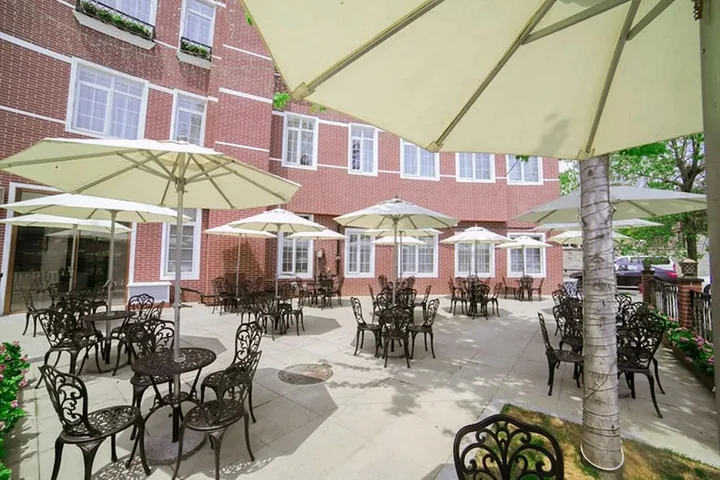 Яньтай: Bridal Tea House Hotel Yantai Zhifu