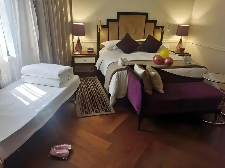 Шанхай: Jinjiang Metropolo Hotel Classiq Shanghai Bund Circle