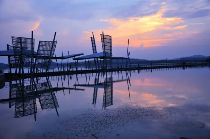 Уси: Wuxi Lakeview Park Resort