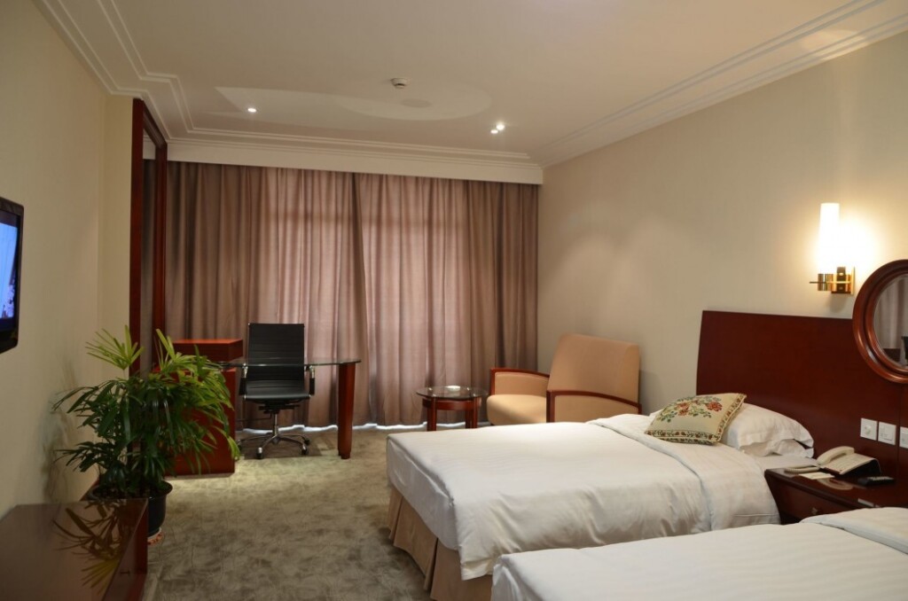 Уси: Wuxi Lakeview Park Resort