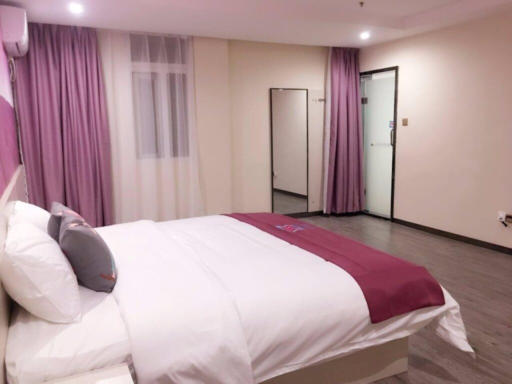 Наньчан: Pai Hotel Nanchang West Jiefang Road Xinjia'an Metro Station