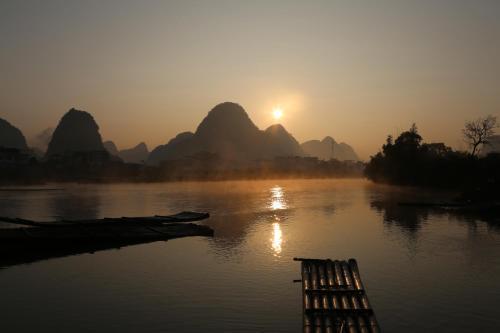 Яншо: Yun Shan Zhu Shui Inn