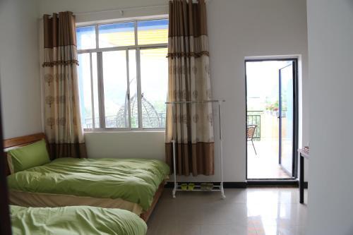 Яншо: Yun Shan Zhu Shui Inn