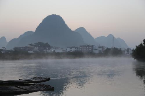 Яншо: Yun Shan Zhu Shui Inn