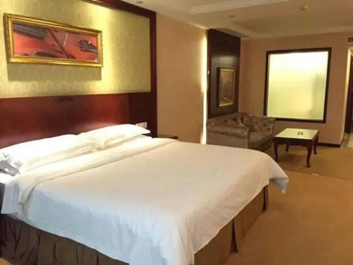 Чанша: Vienna International Hotel Changsha West Bus Station Branch