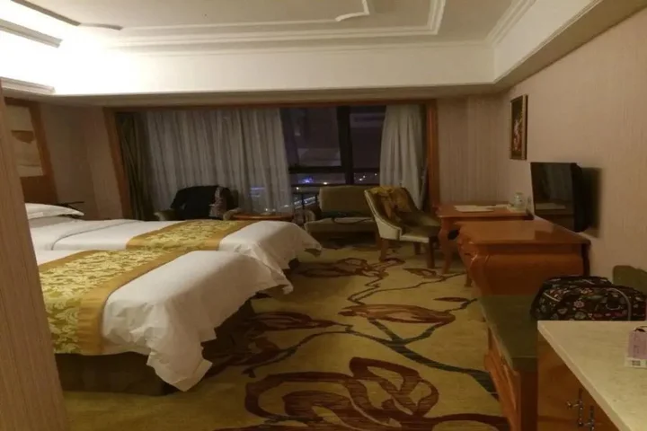 Чанша: Vienna International Hotel Changsha West Bus Station Branch