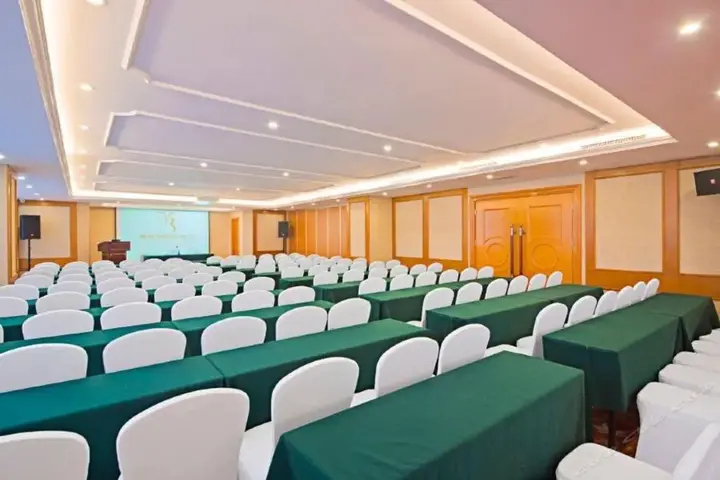 Чанша: Vienna International Hotel Changsha West Bus Station Branch
