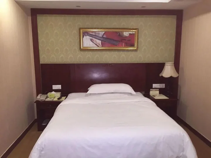 Чанша: Vienna International Hotel Changsha West Bus Station Branch
