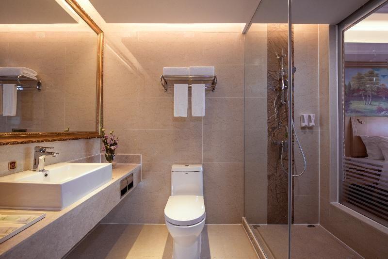 Шэньчжэнь: Vienna Hotel Shenzhen Longgang Xiashuijing Subway Station Branch