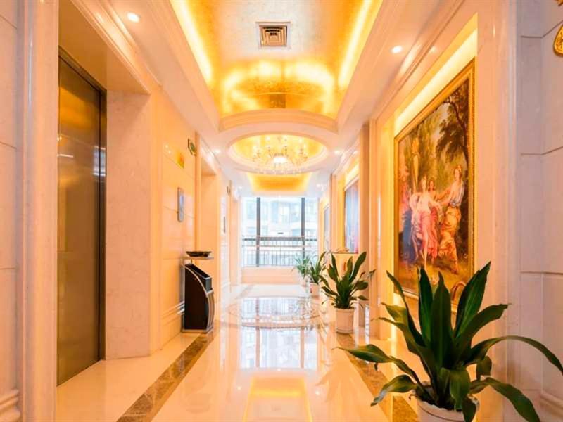 Шэньчжэнь: Vienna Hotel Shenzhen Longgang Xiashuijing Subway Station Branch