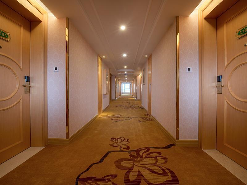 Шэньчжэнь: Vienna Hotel Shenzhen Longgang Xiashuijing Subway Station Branch