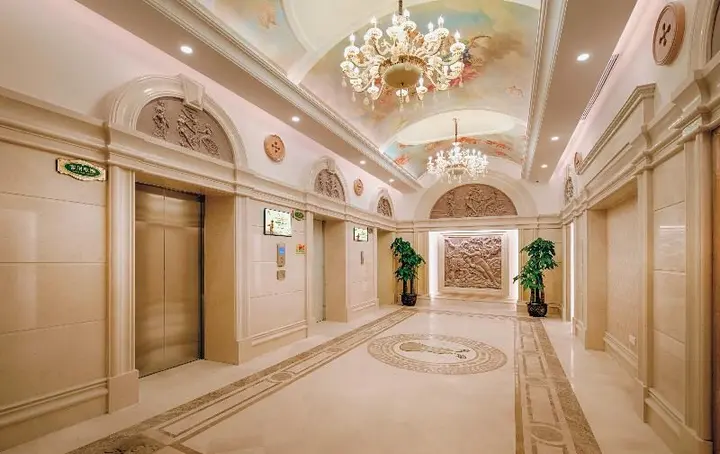 Шэньчжэнь: Vienna Hotel Shenzhen Longgang Xiashuijing Subway Station Branch