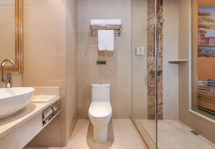 Шэньчжэнь: Vienna Hotel Shenzhen Longgang Xiashuijing Subway Station Branch