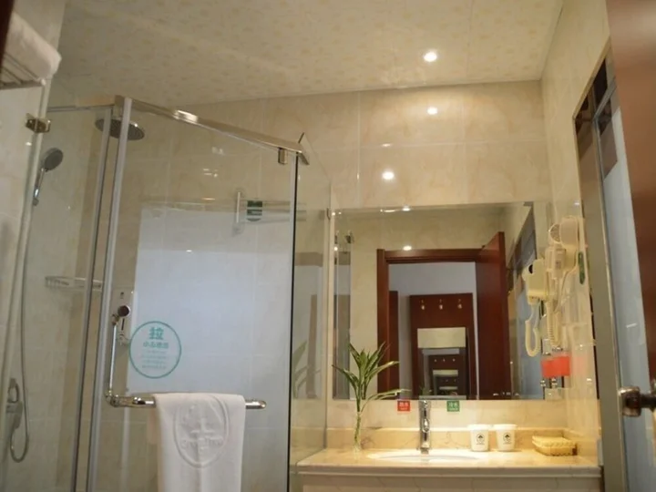 Чэнду: GreenTree Inn Chengdu Chongzhou Shiji Avenue Longteng Decorative City