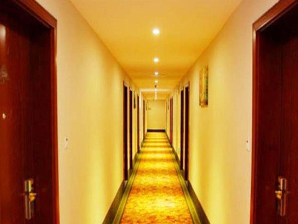 Шанграо: GreenTree Inn Shangrao Yushan County Boshi Avenue Hotel